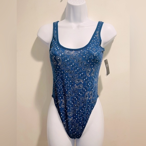 Isaac Morris Women's Size XS Blue Indigo Bandana Graphic Bodysuit - Picture 3 of 12